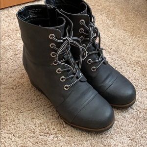Unionbay wedge booties sz 8